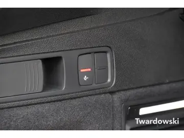 Q5 Sportback S line Pano AHK ACC Kamera Raute So