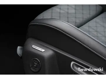 Tiguan 1.5 eTSI R-Line AHK 360  Pano ACC Matrix