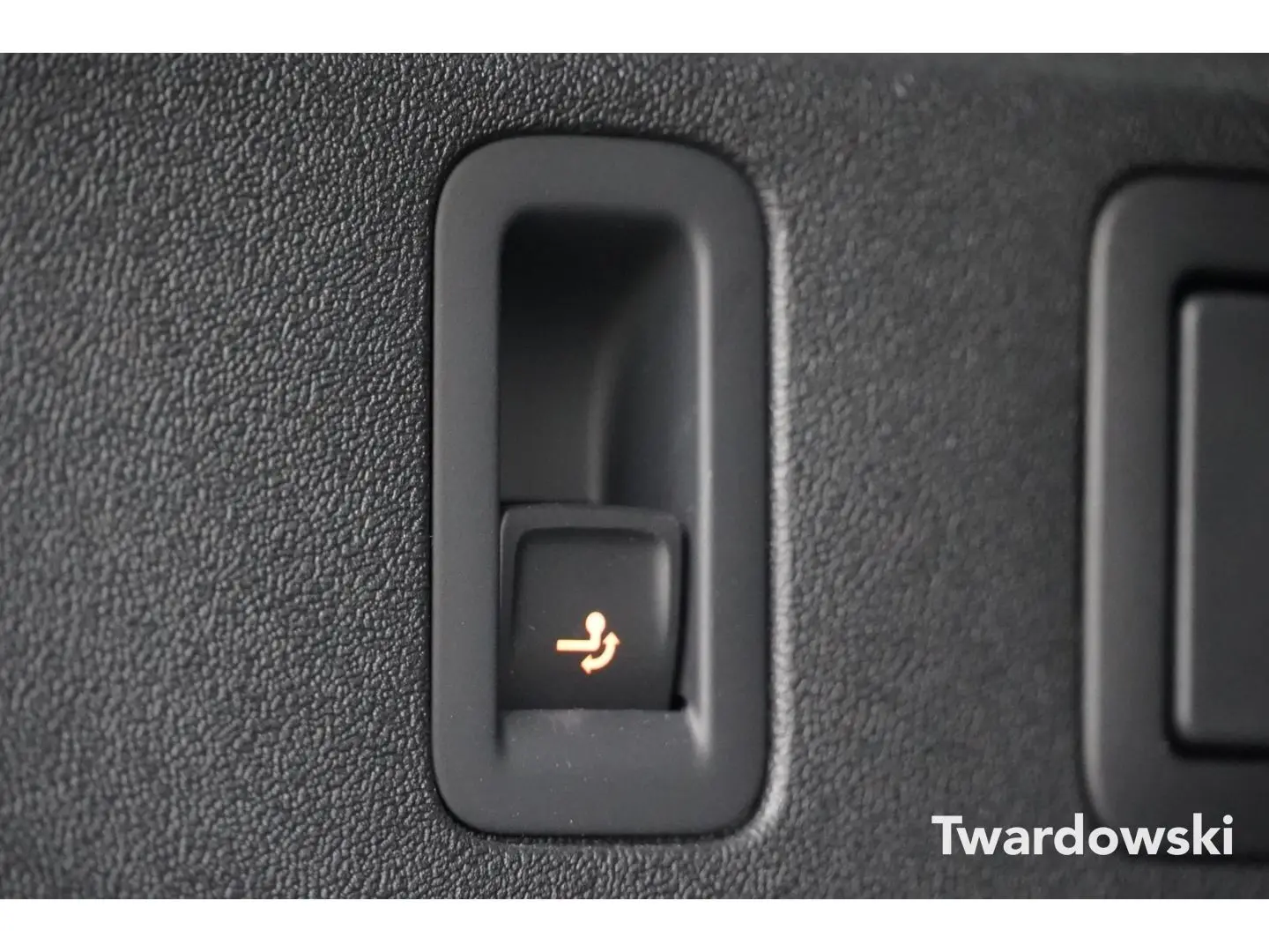 Tiguan 1.5 eTSI R-Line AHK 360  Pano ACC Matrix