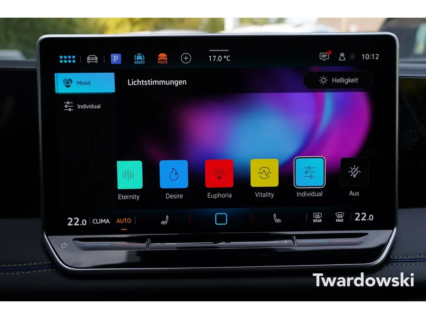 Tiguan 1.5 eTSI R-Line AHK 360  Pano ACC Matrix