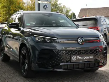 Tiguan 1.5 eTSI R-Line Matrix Black 360  Massage