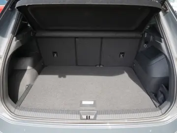 Tiguan 1.5 eTSI R-Line Matrix Black 360  Massage