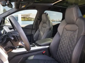 Q7 S line HUD Soft Pano Raute 360  7-Sitze B&O