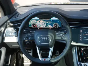 Q7 S line HUD Soft Pano Raute 360  7-Sitze B&O