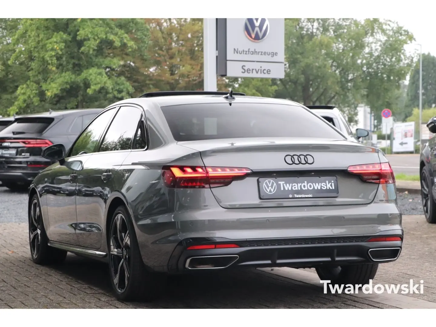 A4 40 TDI S-Line Business B&O Massage AHK HUD