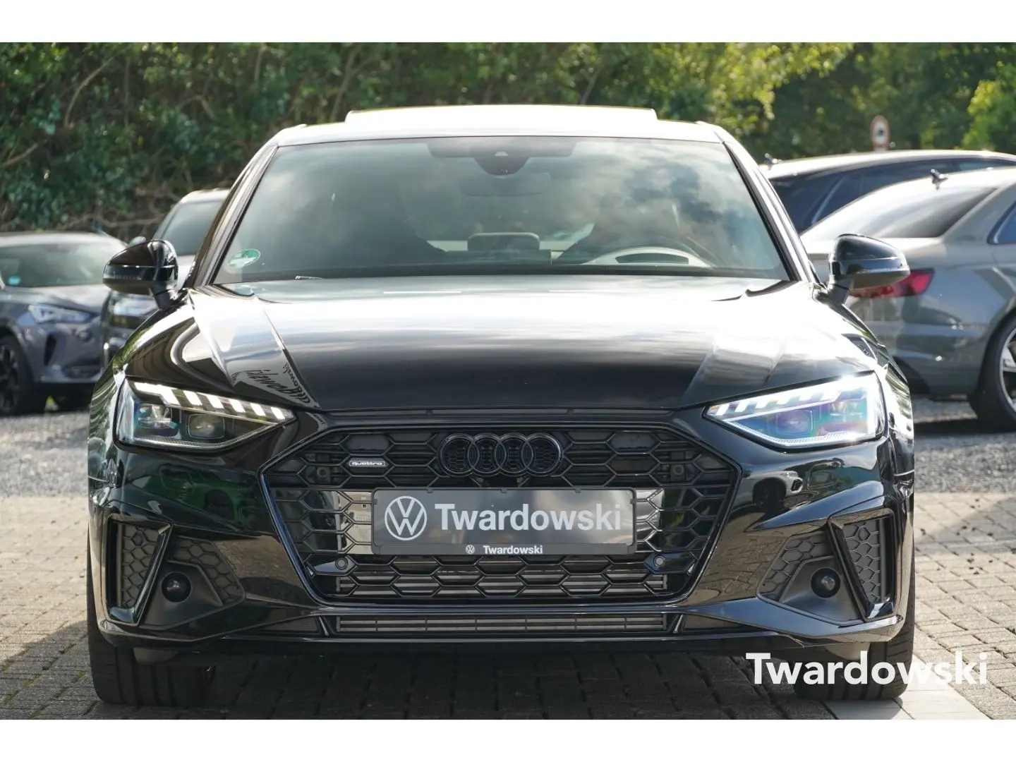 A4 40 TDI S-Line Business B&O Massage AHK HUD