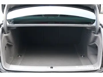 A4 40 TDI S-Line Business B&O Massage AHK HUD