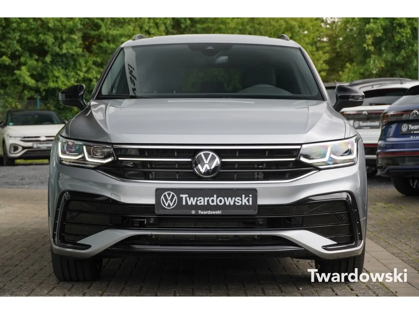 Tiguan Allspace R-Line 4Motion  7-Sitze AHK Pano