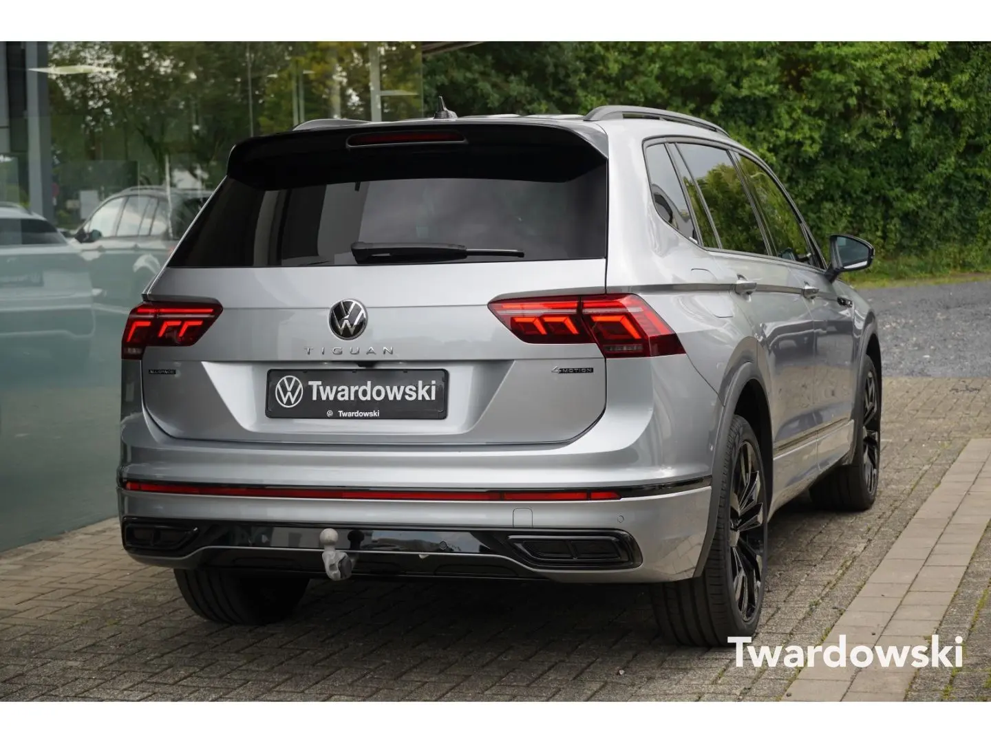 Tiguan Allspace R-Line 4Motion  7-Sitze AHK Pano