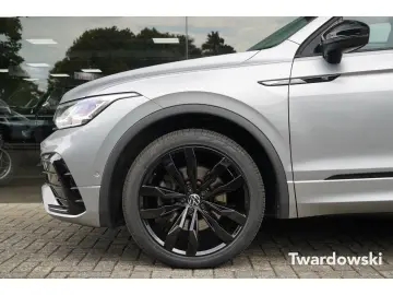 Tiguan Allspace R-Line 4Motion  7-Sitze AHK Pano