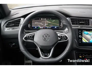 Tiguan Allspace R-Line 4Motion  7-Sitze AHK Pano