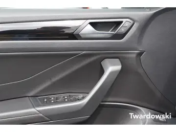 T-Roc R-Line 1.5 TSI Black Style IQ.DRIVE Easy A