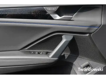 Tiguan Matrix Black PANO AHK Massage Discover So