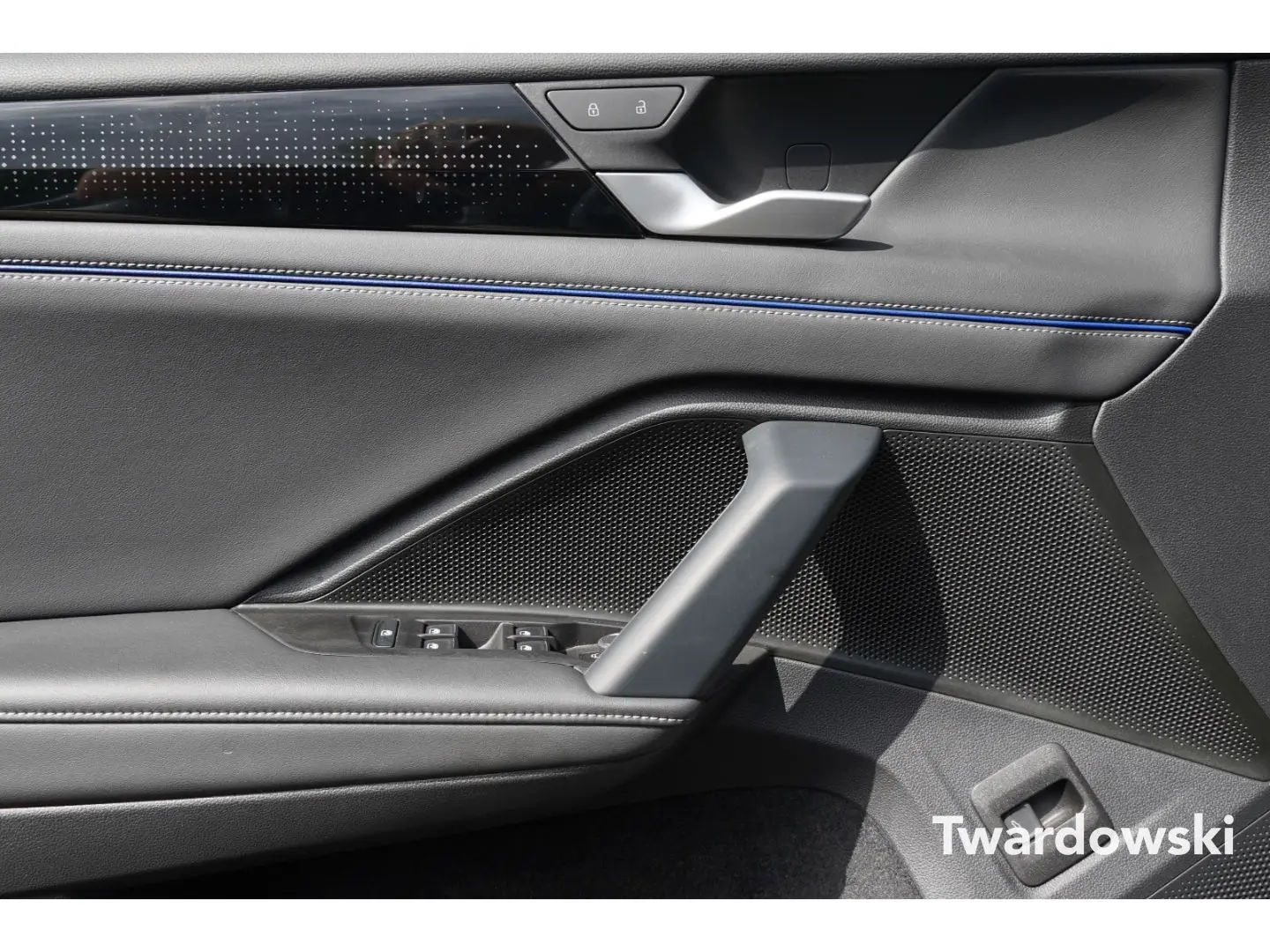 Tiguan Matrix Black PANO AHK Massage Discover So