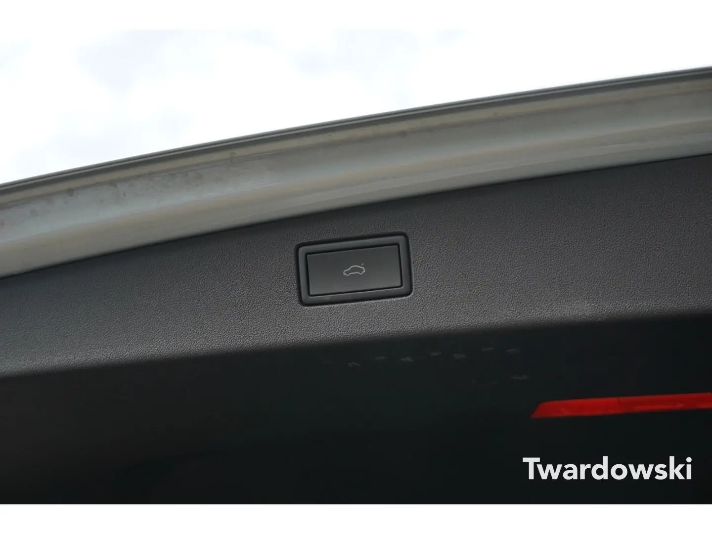 Tiguan Matrix Black PANO AHK Massage Discover So