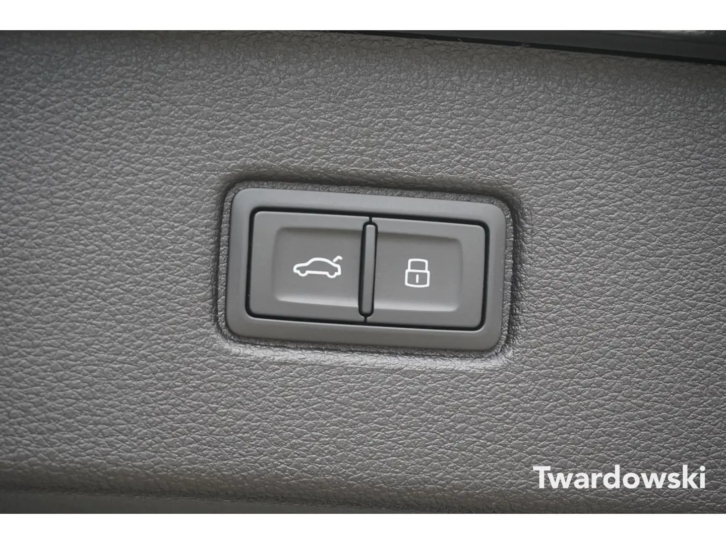 Q7 S line 7-Sitzer Pano AHK Raute B&O 360  STHZ