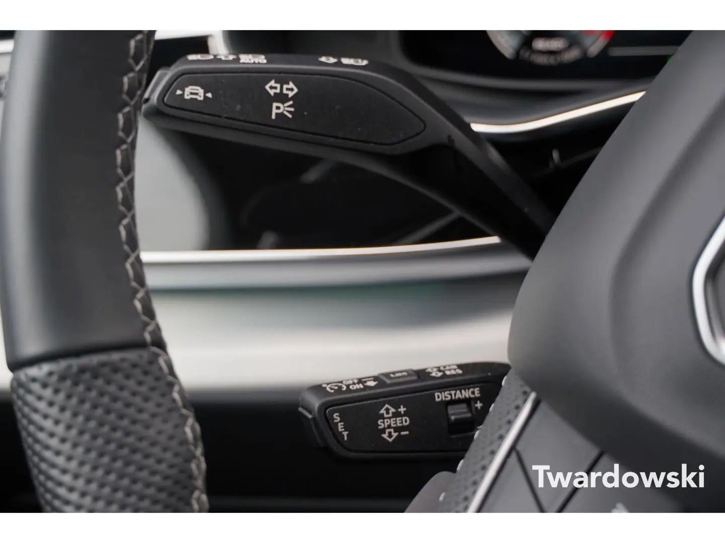 Q7 S line 7-Sitzer Pano AHK Raute B&O 360  STHZ