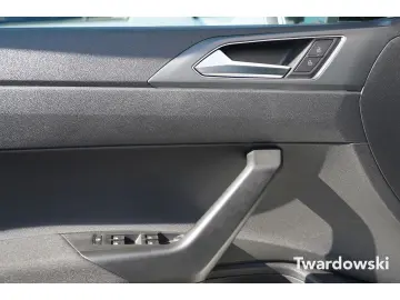 Taigo R-Line AHK ACC Navi Kamera 18'' Black Styl