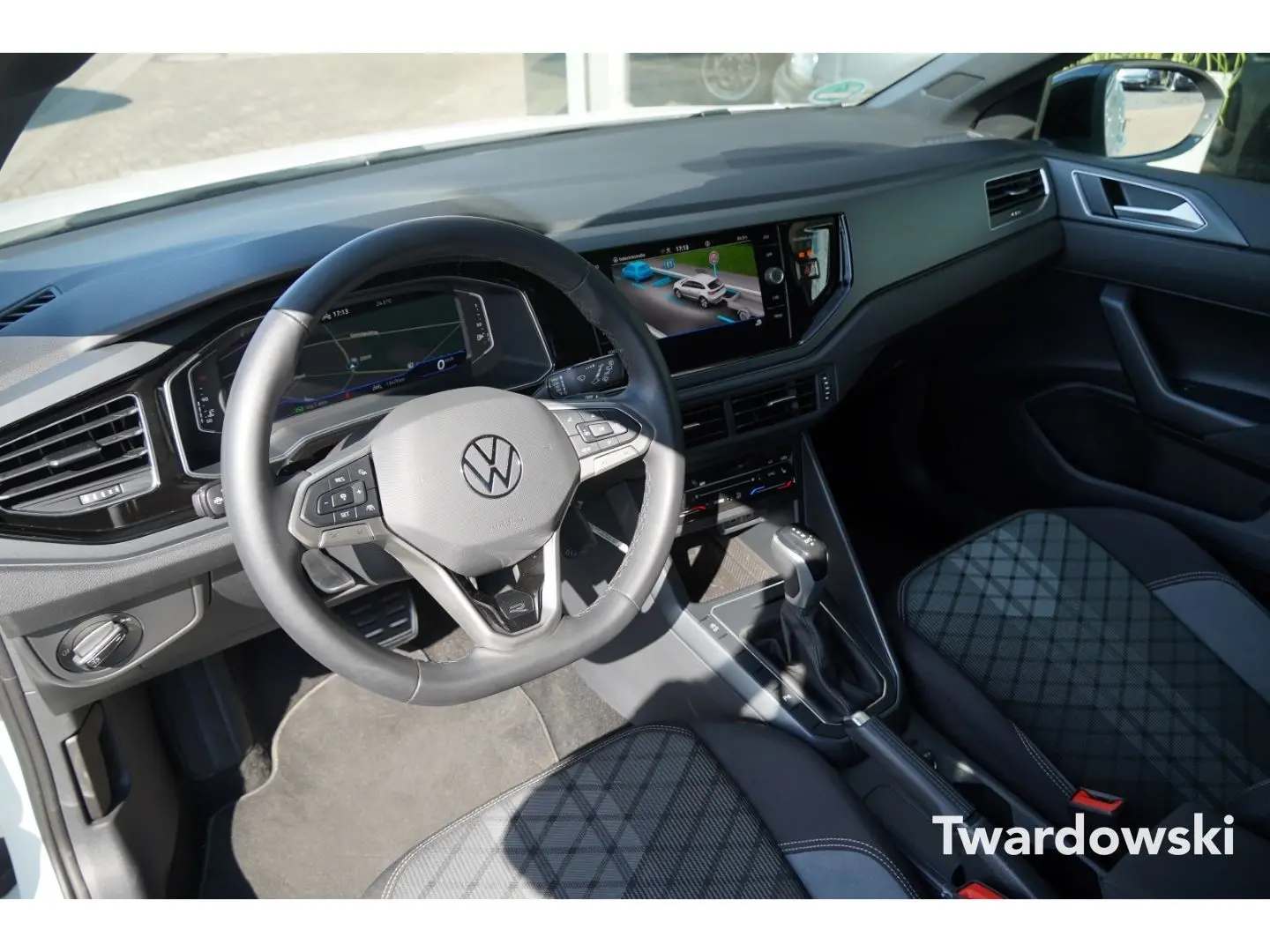 Taigo R-Line AHK ACC Navi Kamera 18'' Black Styl