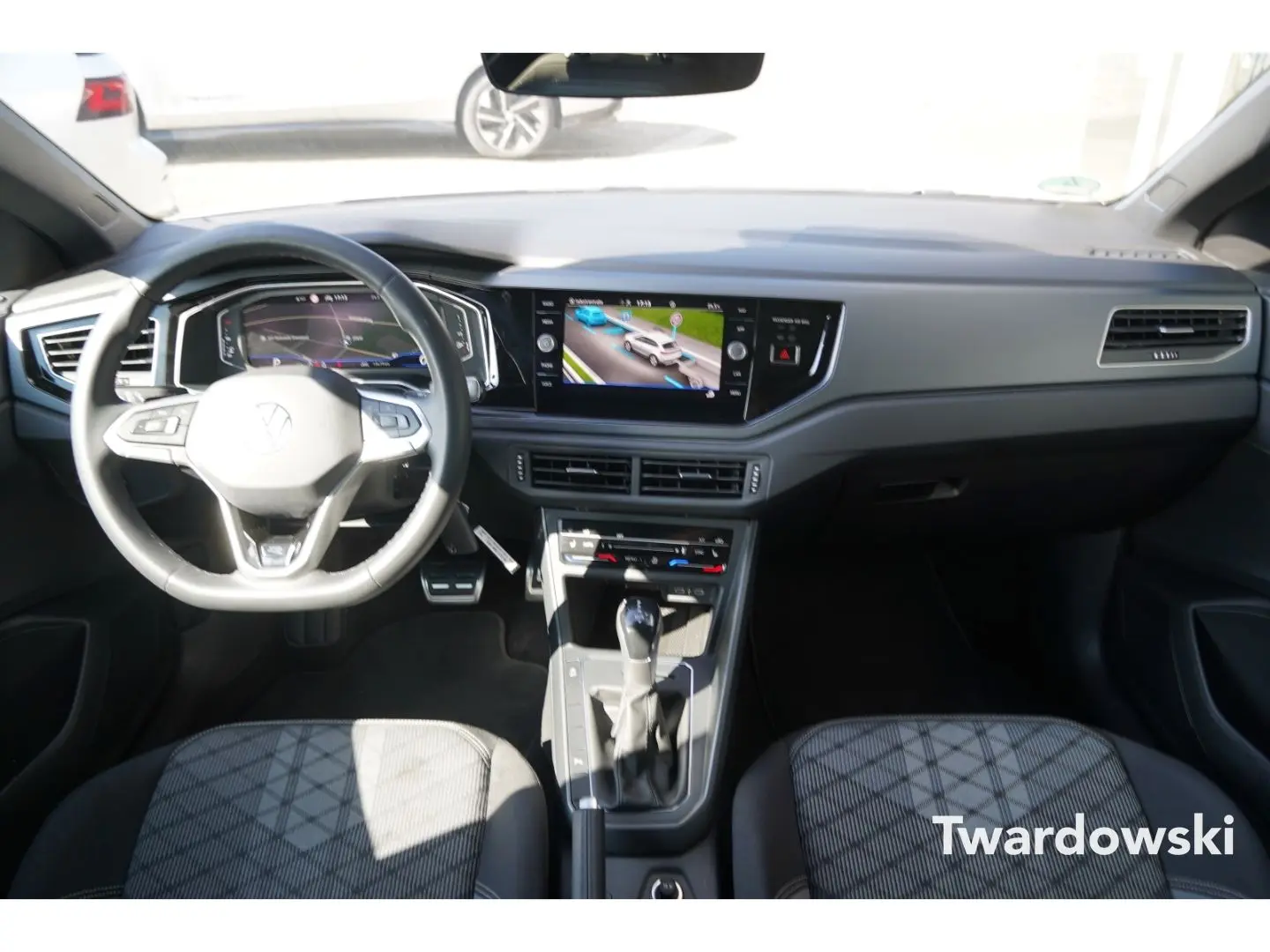 Taigo R-Line AHK ACC Navi Kamera 18'' Black Styl