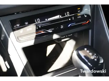 Taigo R-Line AHK ACC Navi Kamera 18'' Black Styl