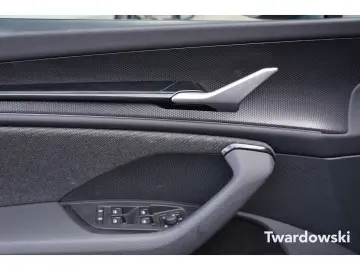 Kodiaq 2.0 TDI 4x4 Selection 7-Sitze PANO AHK AC