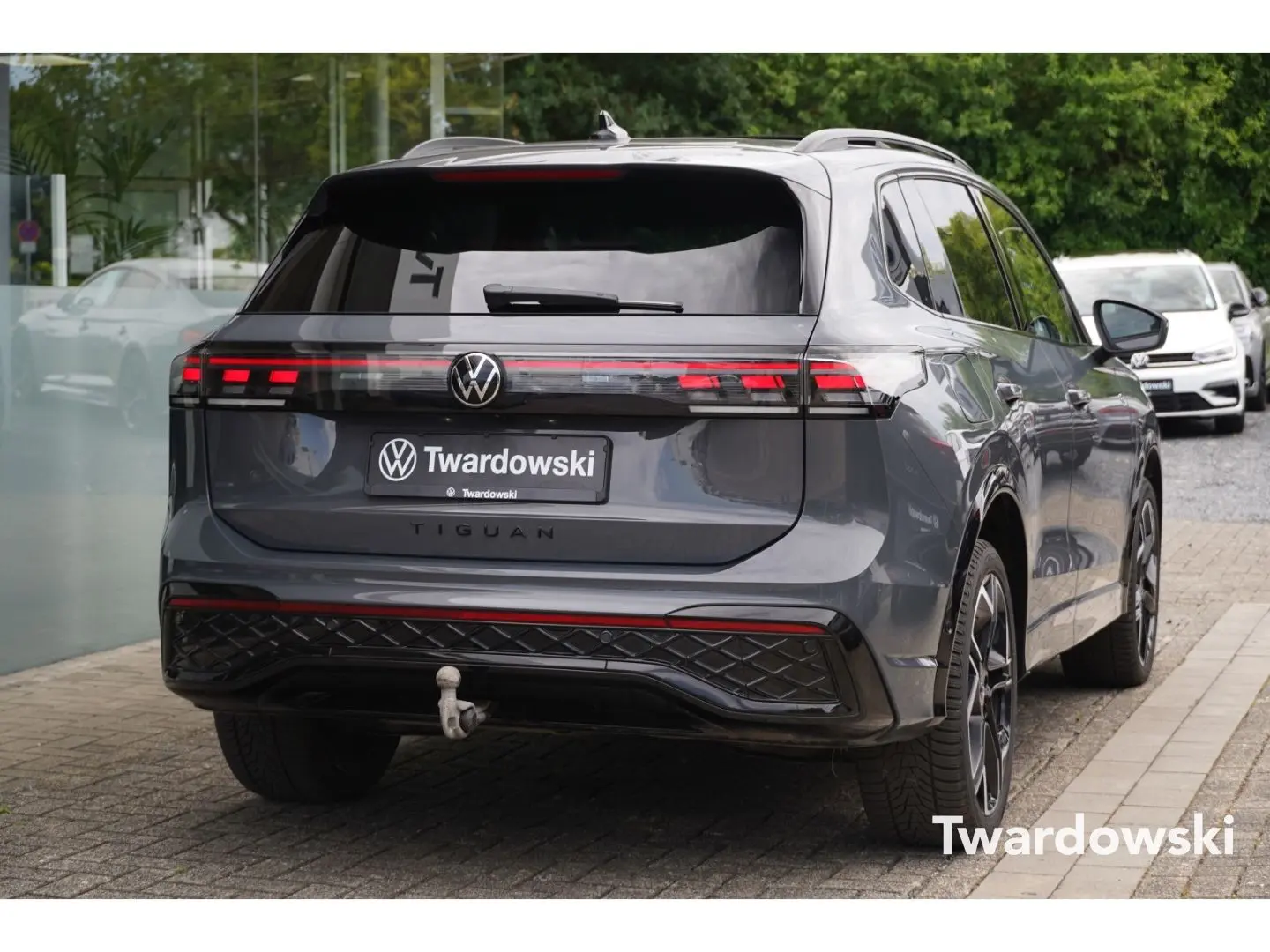 Tiguan 4Motion R-Line Memo AHK Pano Sofort Verfü