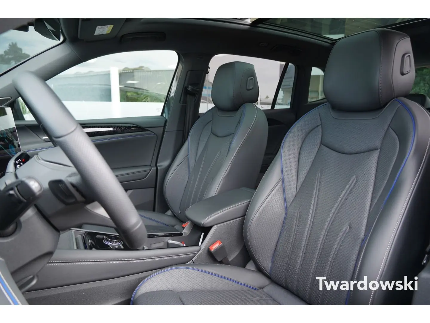 Tiguan 4Motion R-Line Memo AHK Pano Sofort Verfü