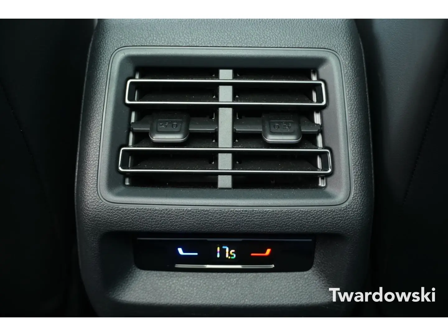 Tiguan 4Motion R-Line Memo AHK Pano Sofort Verfü