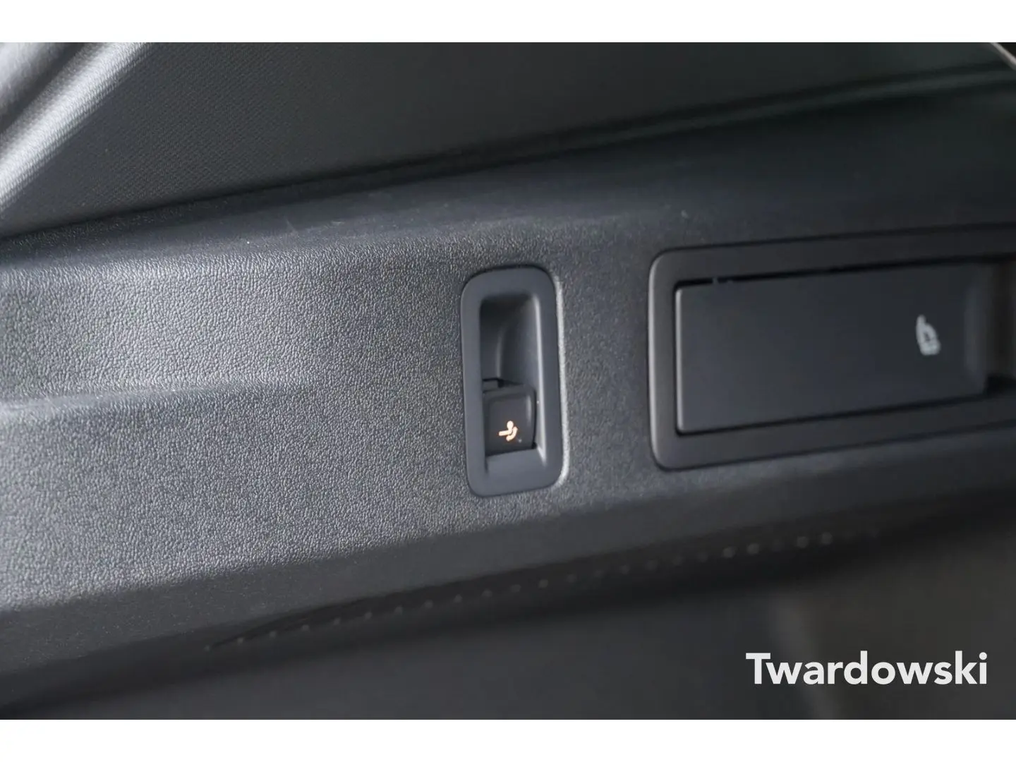 Tiguan 4Motion R-Line Memo AHK Pano Sofort Verfü