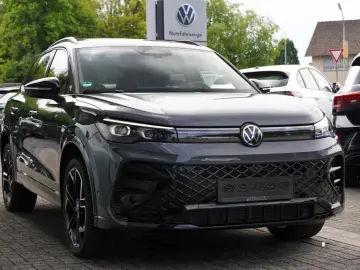 Tiguan 4Motion R-Line Memo AHK Pano Sofort Verfü