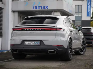 E-Hybrid Coupé ACC-LUFTF-PANO-HD-AHK-HUD-BOSE-RS