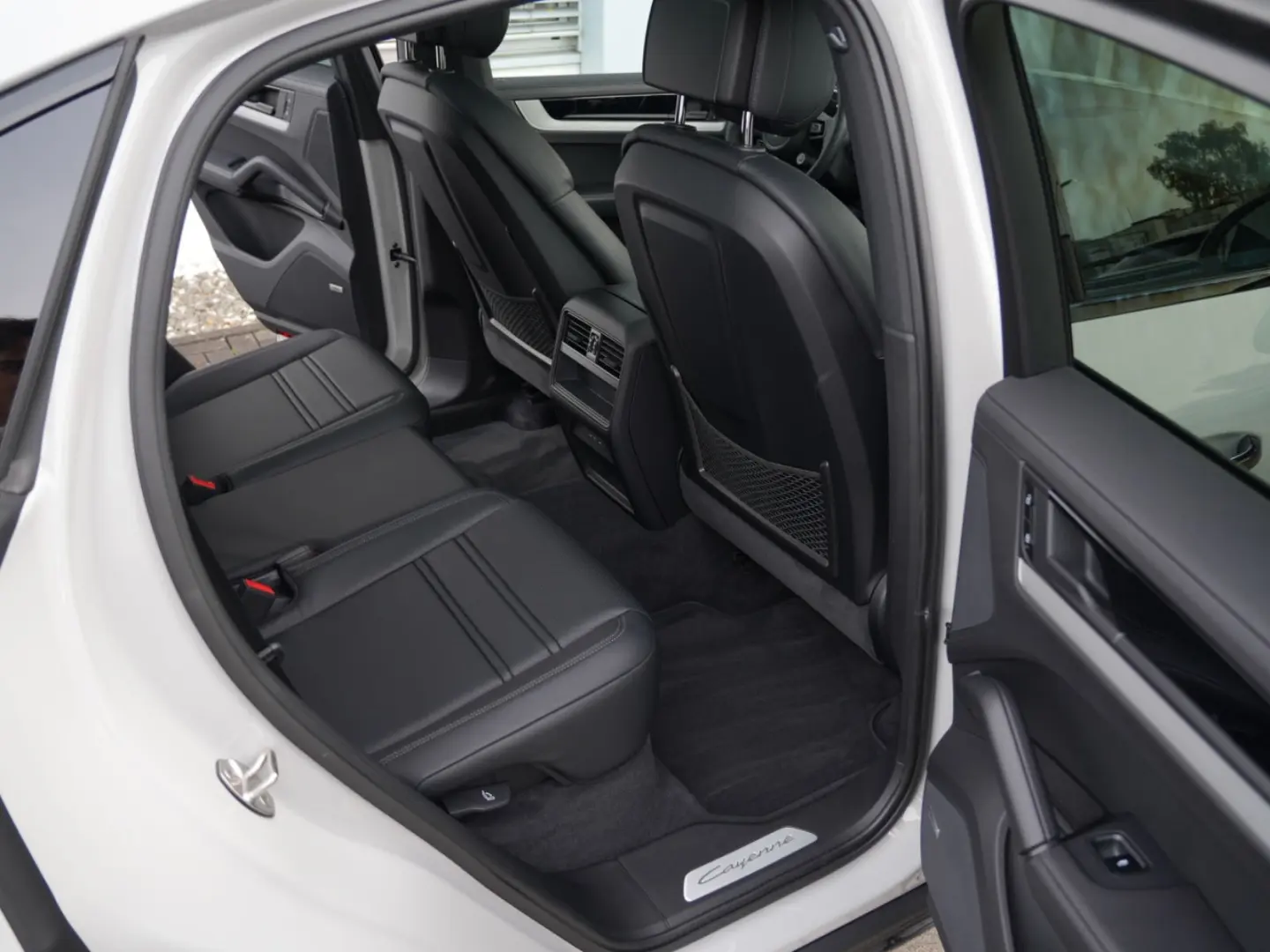 E-Hybrid Coupé ACC-LUFTF-PANO-HD-AHK-HUD-BOSE-RS