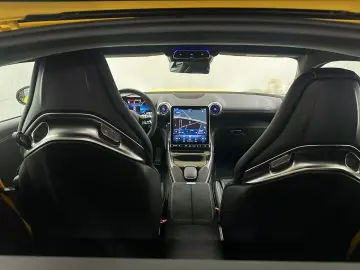 GT 63 4MATIC   AERODYNAMIK PERFORML SITZE 21