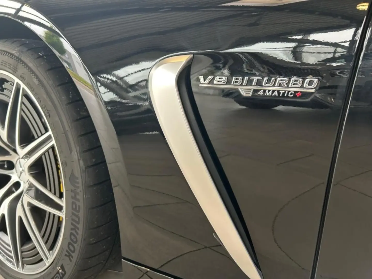 AMG GT 63 4M  AMG 20'' Digital Burmester