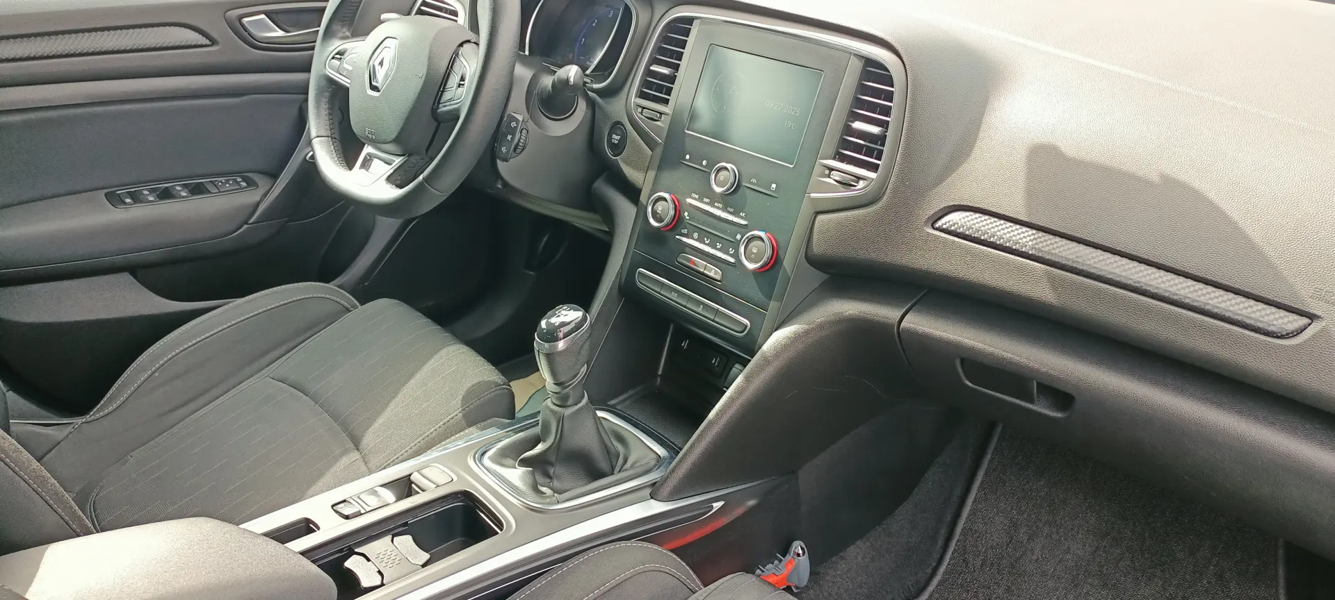 Renault Megane 1.33 tce 116 CP EURO 6 LIMITED  GARANTIE