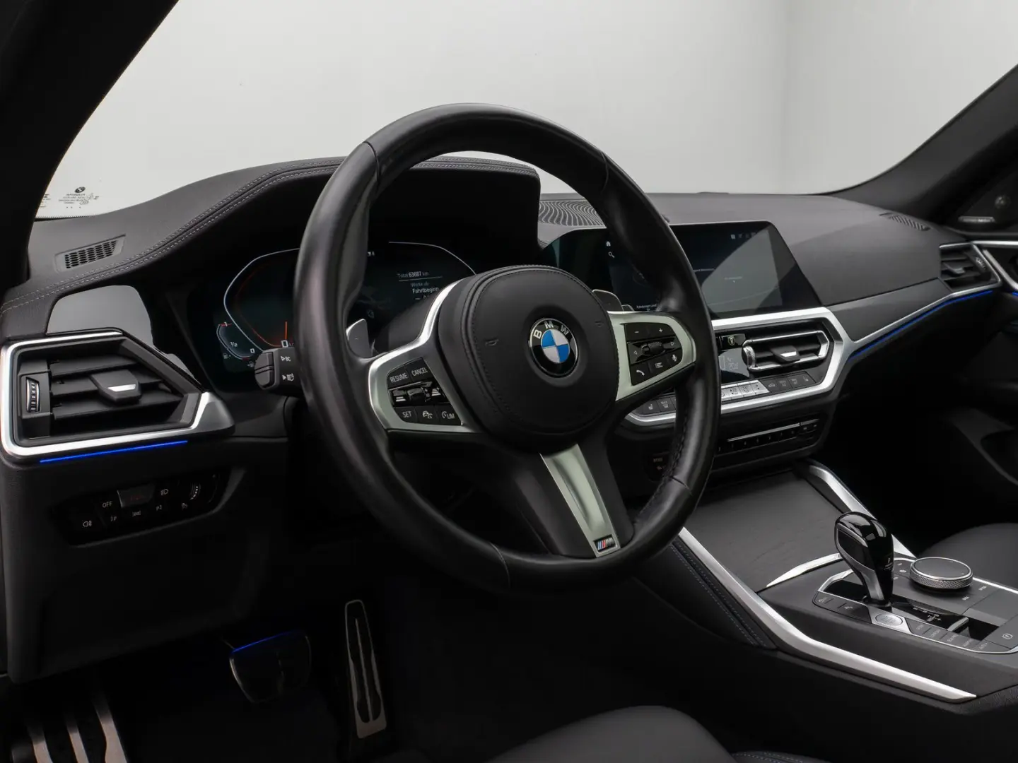 M440i xD Gran Coupé Glasdach Kamera HUD DAB H K
