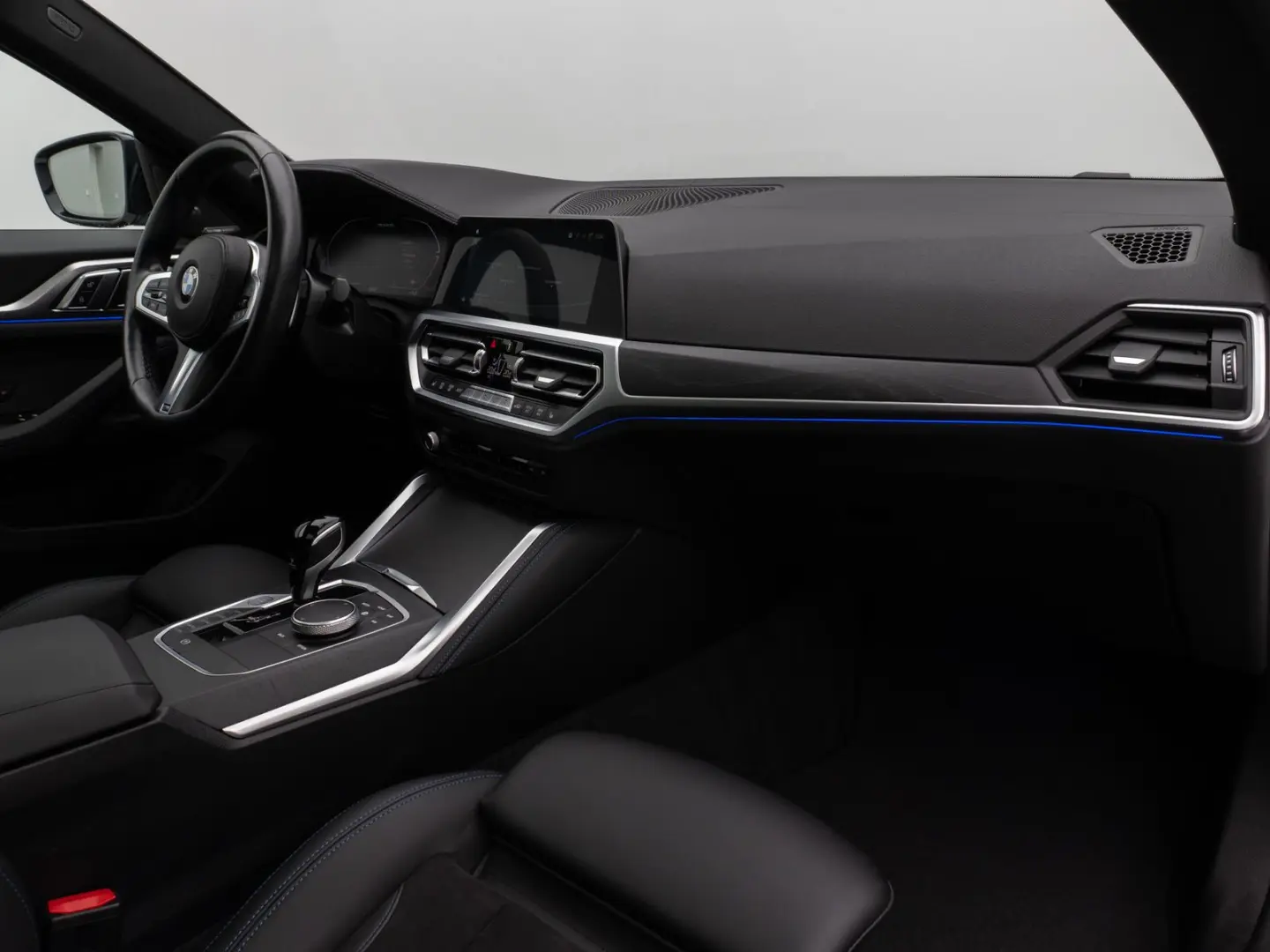 M440i xD Gran Coupé Glasdach Kamera HUD DAB H K