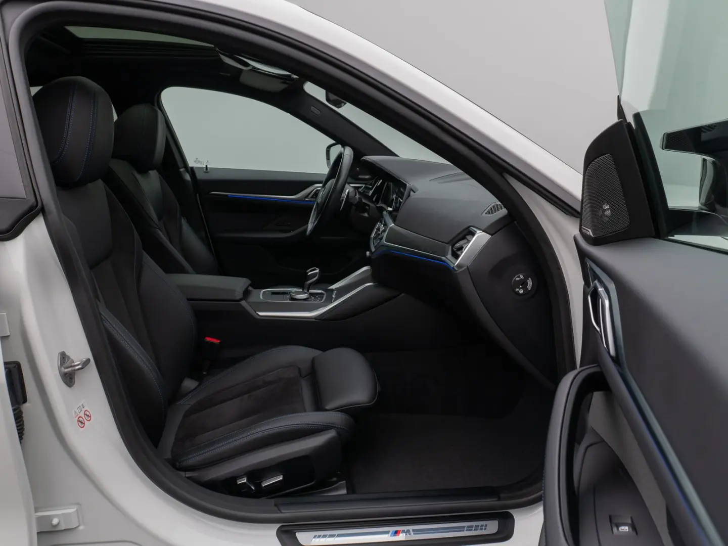 M440i xD Gran Coupé Glasdach Kamera HUD DAB H K