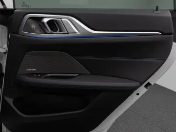 M440i xD Gran Coupé Glasdach Kamera HUD DAB H K