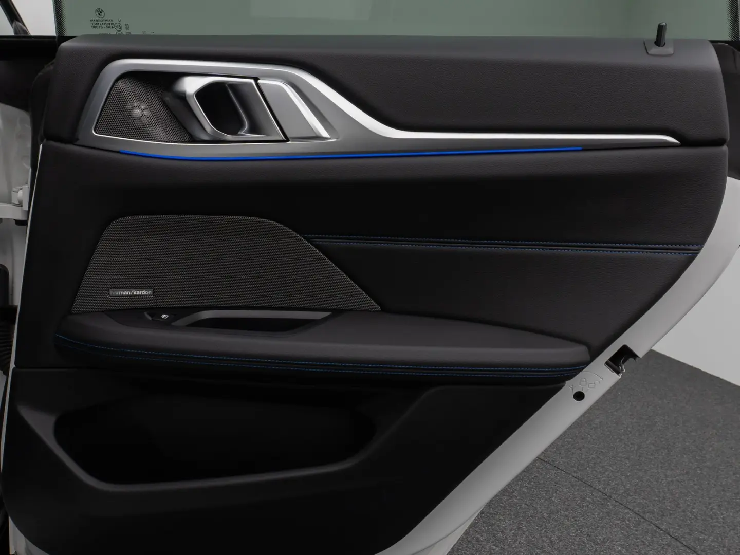 M440i xD Gran Coupé Glasdach Kamera HUD DAB H K