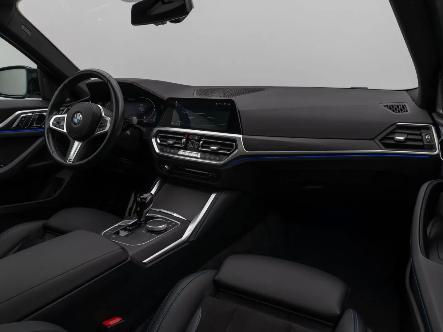 M440i xD Gran Coupé Glasdach Kamera HUD DAB H K