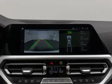 M440i xD Gran Coupé Glasdach Kamera HUD DAB H K