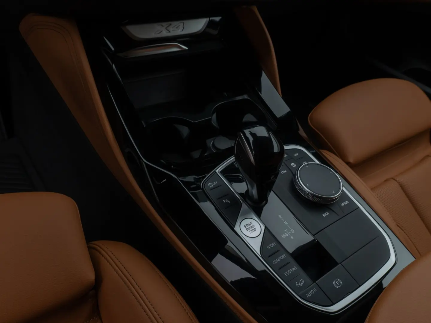 X4 xD30d Kamera DAB CockPitPlus AHK Sport LED