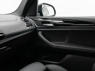 X3 xD30e Kamera HUD Lenkrhzg Stop&Go AHK Sport