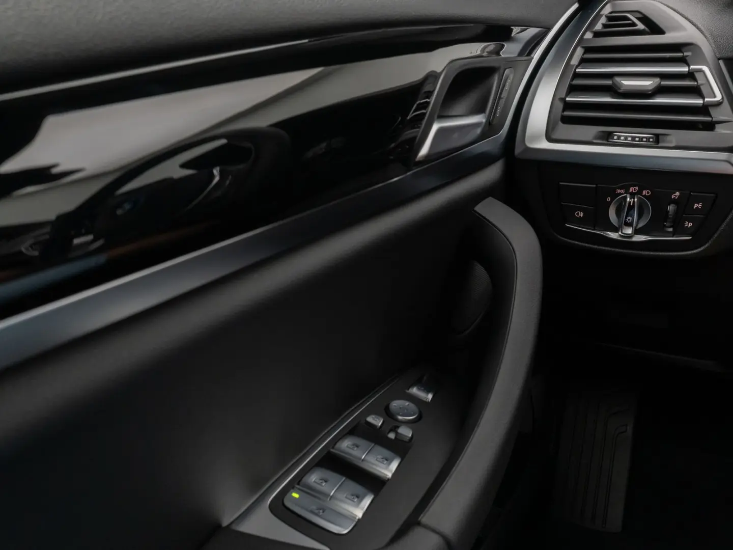 X3 xD30e Kamera HUD Lenkrhzg Stop&Go AHK Sport