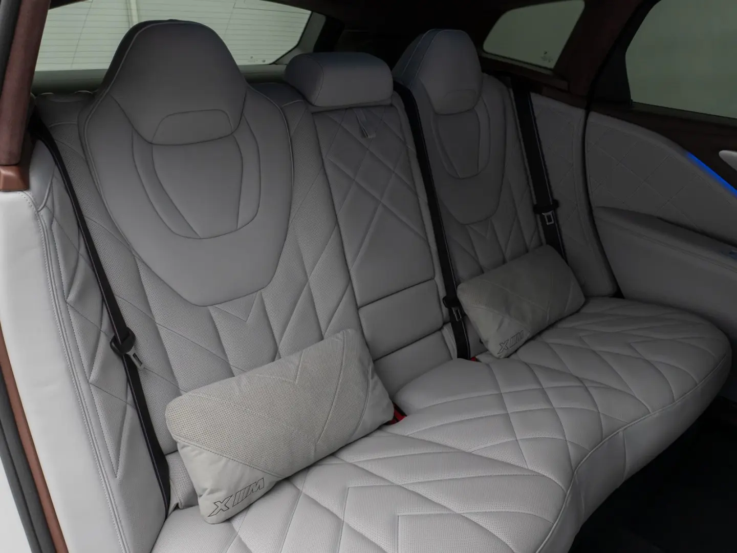 XM Individual M Sitze DAB B&W Massage SoftClose