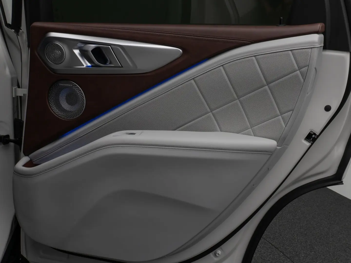 XM Individual M Sitze DAB B&W Massage SoftClose