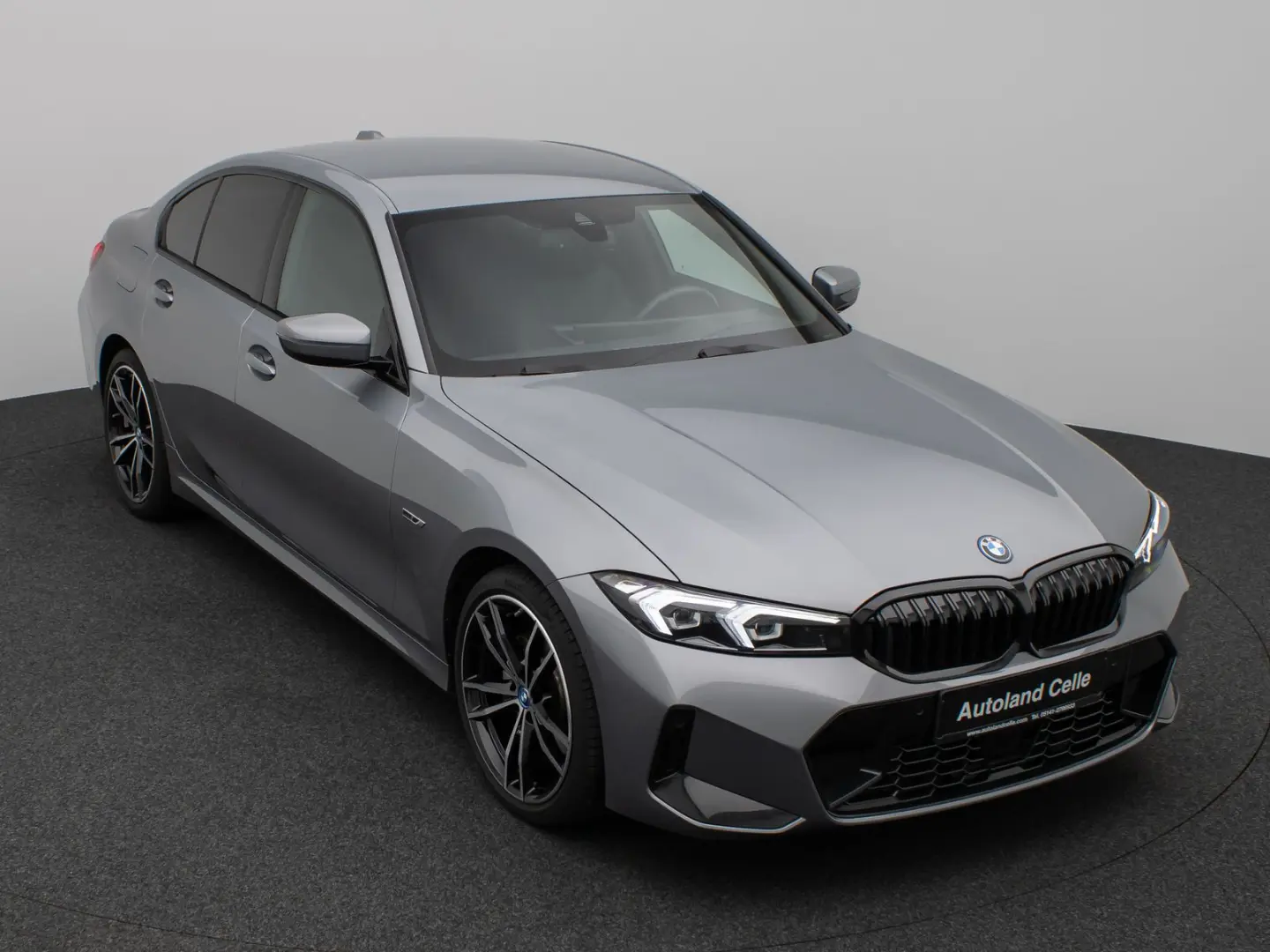 330e M Sport Kamera DAB HiFi Stop&Go Komfort 19