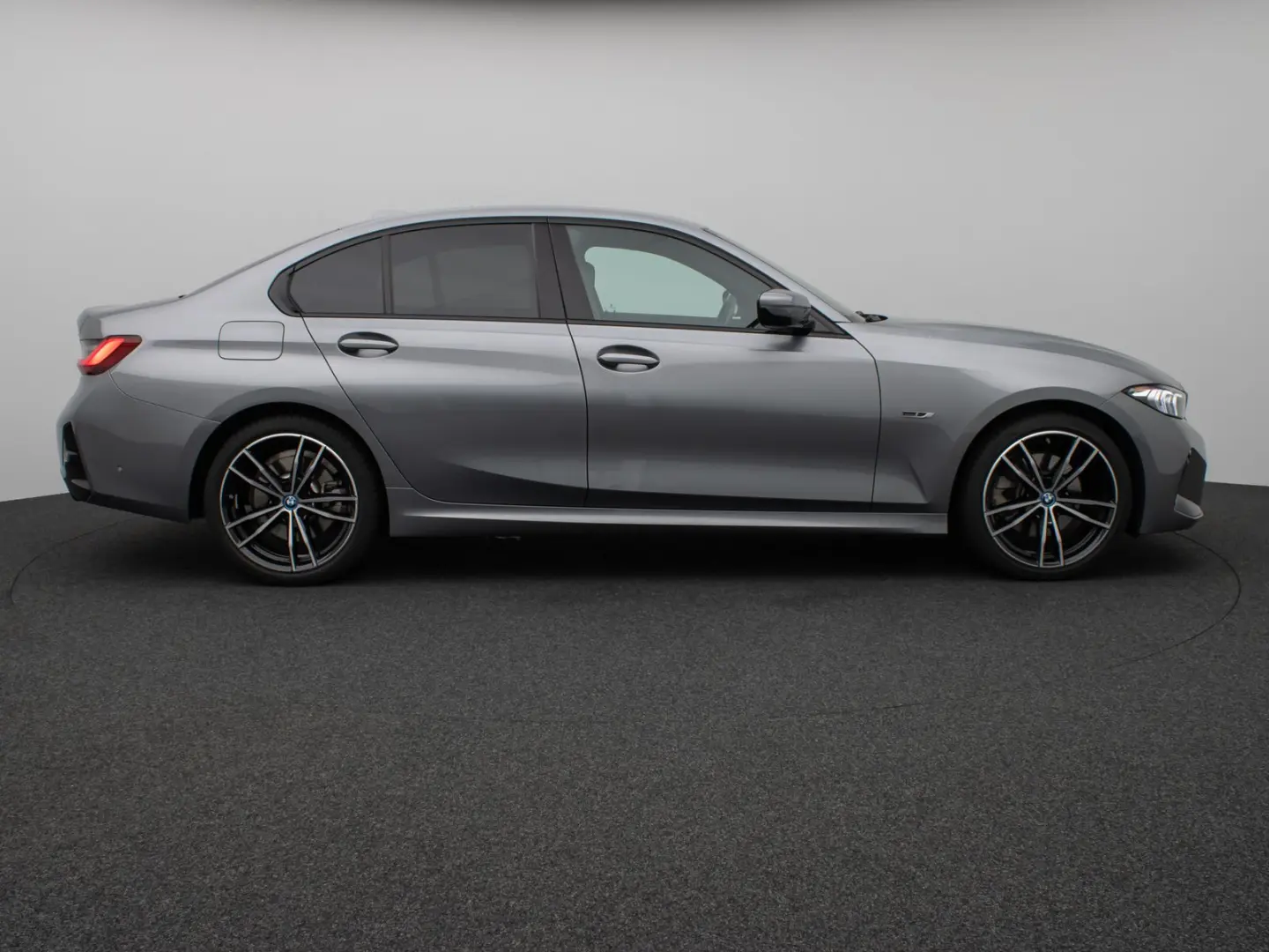 330e M Sport Kamera DAB HiFi Stop&Go Komfort 19